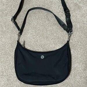 lululemon City Essentials Small Shoulder Bag 3L